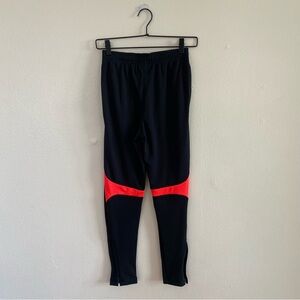 NEW Nike Dri-Fit Boys Academy Pro Soccer Pants/Joggers - Boys Large - Black